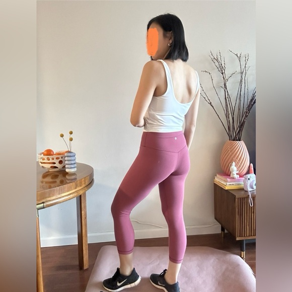 Lululemon Align crop 21” in Misty Merlot (pink) - Size 4 - Picture 3 of 14